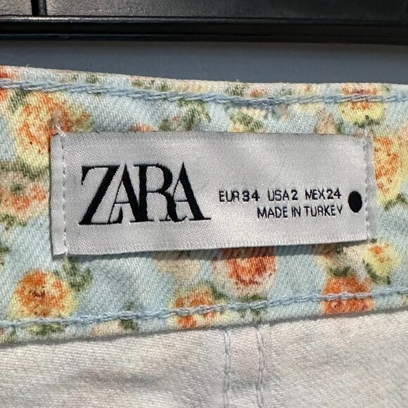 Zara floral high waist shorts - Picture 3 of 3